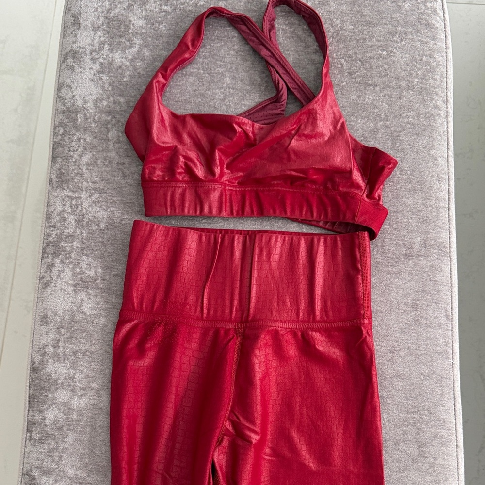 Carbon38 Women's Red sport bra and leggings size XS
